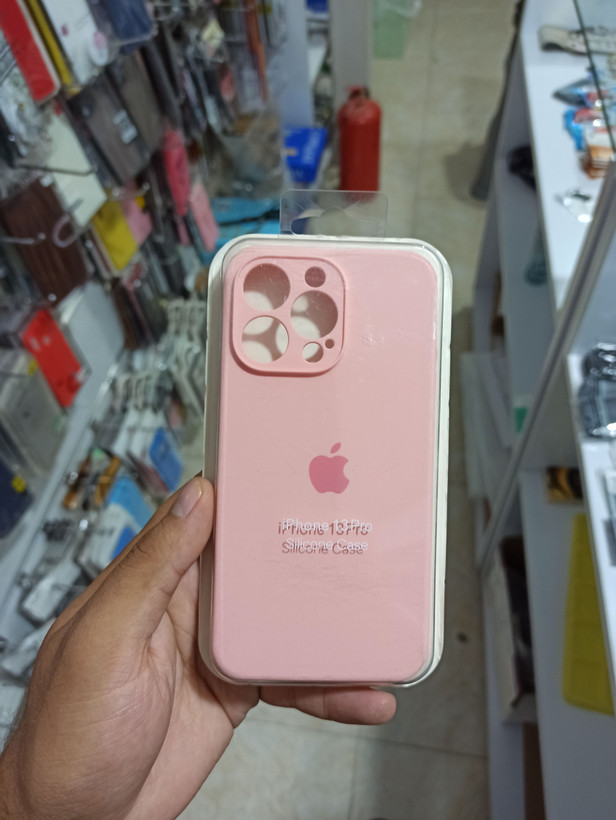 قاب سیلیکونی پاک کنی آیفون 13 پرو