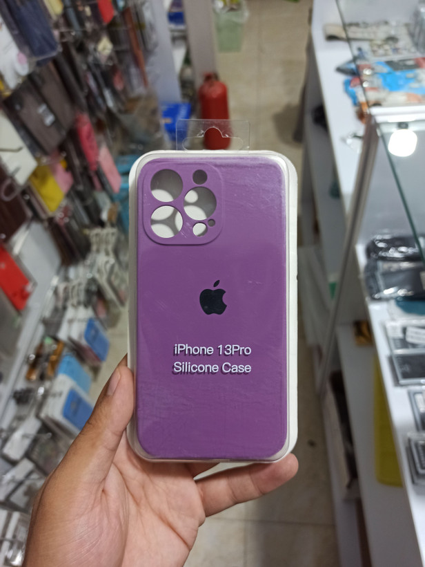 قاب سیلیکونی پاک کنی آیفون 13 پرو
