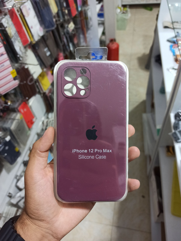 قاب سیلیکونی پاک کنی آیفون 12 پرو مکس