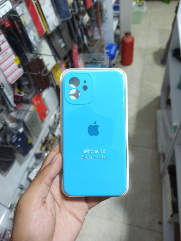 قاب سیلیکونی پاک کنی آیفون 12