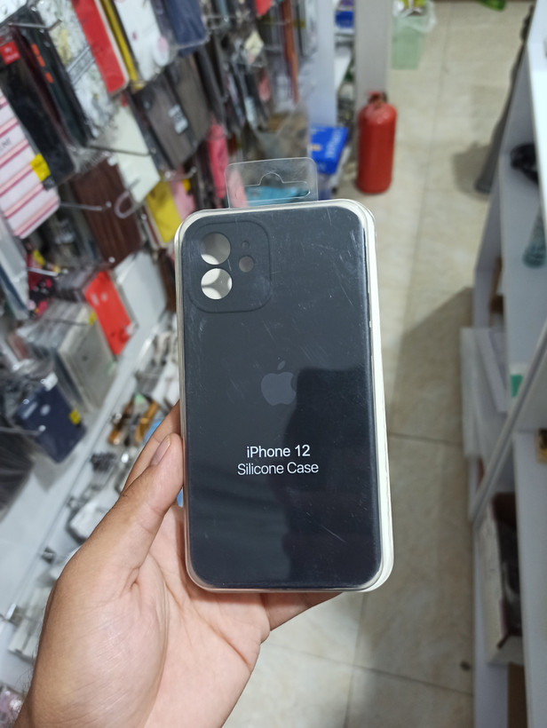 قاب سیلیکونی پاک کنی آیفون 12