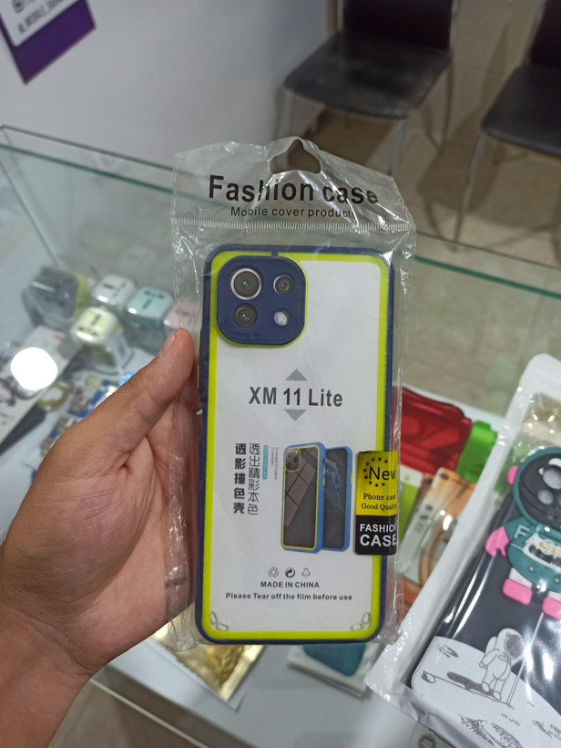 قاب پشت مات MI 11 LITE