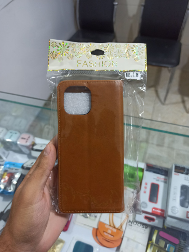 قاب کیفی MI 11 LITE