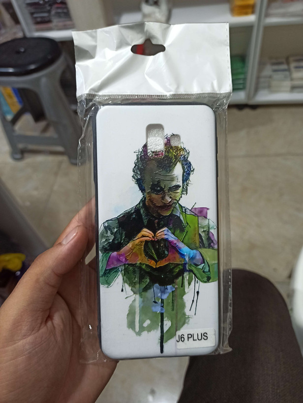 قاب طرح دار J6 PLUS