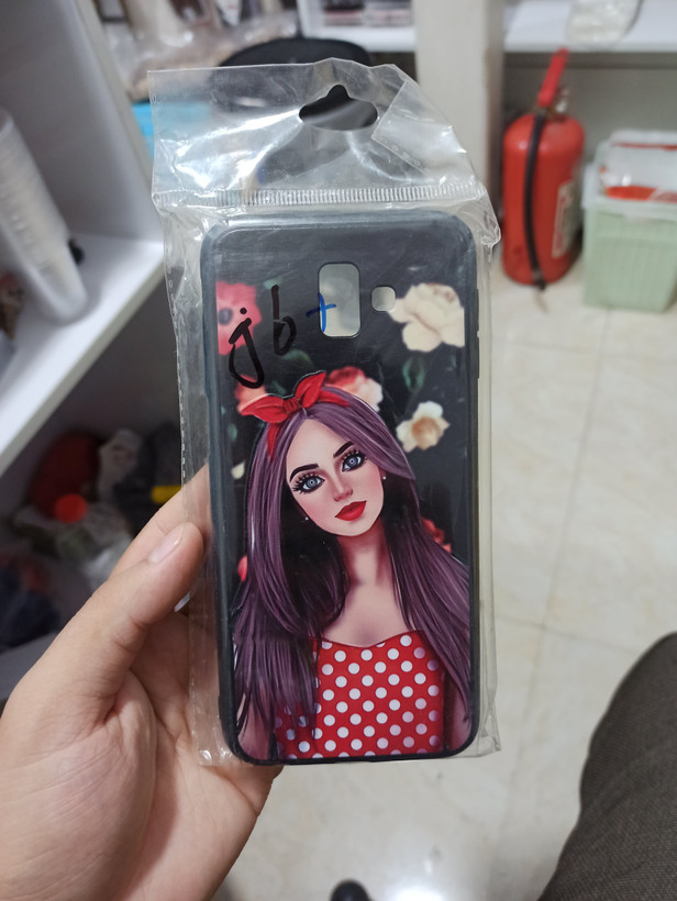 قاب طرح دار J6 PLUS