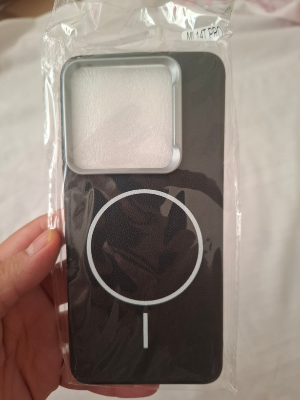 قاب چرمی ژله ای Leather طرح مگ سیف کلاسیک برای 14T PRO