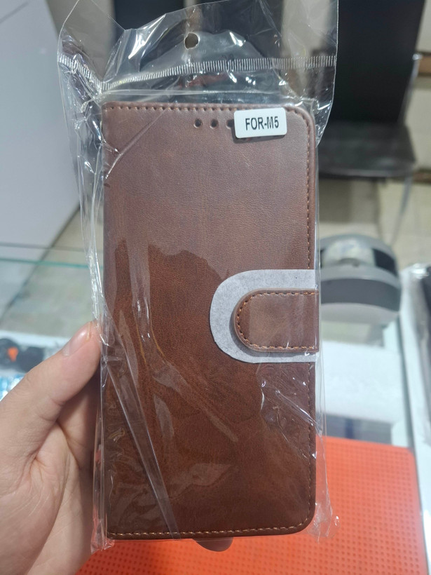 قاب کیفی POCO M5